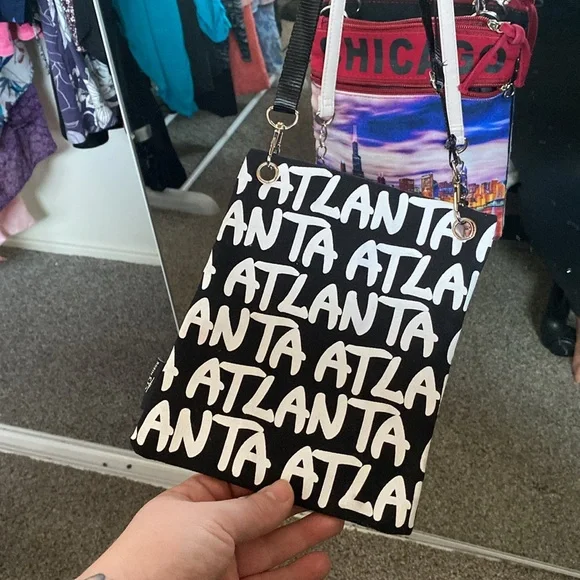 Robin Ruth Atlanta crossbody bag two pockets slim cloth purse - Picture 2 of 3